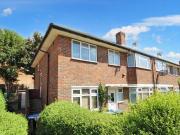Longley Avenue, Wembley, 2 Bedroom Maisonette