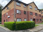 Longmere Road St. Georges Court, Crawley RH10, 2 bedroom...