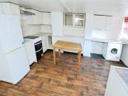 Longroyd Crescent, Beeston, Leeds, LS11