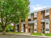 Longs Court, Crown Terrace, TW9