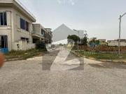 Looking for a 30x60 plot for purchase in f 17 islamabad