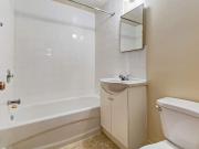 Lord Robinson Apartments Regina, Saskatchewan 1 Bedroom...