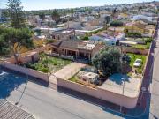 Los Balcones Chalet independiente con gran potencial en...