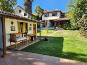 Los Dominicos Gran casa en venta de 5D 4B más servicios