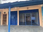 Se Vende Casa Comercial con Local en la Av. Principal de...