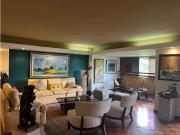 LOS NARANJOS EN VENTA 260 Mts VISTA AL AVILA Calle con...