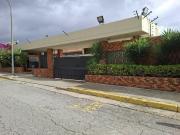 Los Naranjos, venta de Town House 5H,5 B,3P MCI