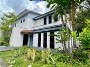 LOS PALOS GRANDES PARTE MEDIA CASA 376 m2 POR REMODELAR