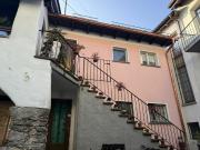 Losone Haus im Dorfkern Nucleo mit zwei 2 Zimmer Wohnungen