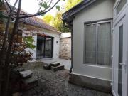 Lieu unique en centre ville T3 et espace pro avec jardin...