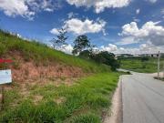 Lote 1.000m2 à Venda no Condomínio Valle da Serra no...