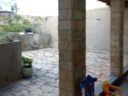 Lote 360 com 2 duas moradias Vila Cloris