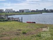 Lote a la laguna en venta en Barrio Cerrado San...