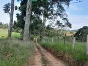 Lote amplo e bem localizado, apenas á 300m do asfalto