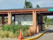 Lote central en venta en Barrio privado Santo Tomás,...