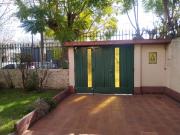 LOTE CON CASA ANTIGUA, A MTS. AVENIDA J. B. ALBERDI