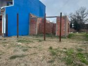 LOTE CON CONSTRUCCION A TERMINAR