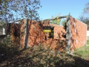 Lote con mejoras casita 3 Amb a terminar