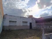 Lote con tres departamentos en Venta en zona de 7 y 83,...