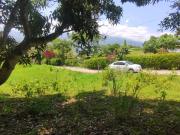 Lote de 1400 M2 en La Gran Via de Tena Cund, 190 mill neg