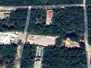 Lote de Terreno en Colonia Alamos Cancún, entre Huayacán...