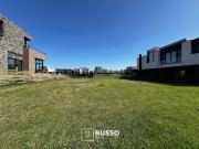 LOTE EN VENTA CON SALIDA AL RIO YACHT, NORDELTA