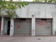 Lote en venta en La Plata con casa a demoler