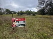 Lote en Villa Lago Azul frente al Lago