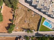 Lote para construo de moradia unifamiliar com projeto...
