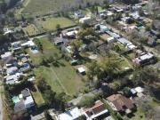 Lote propio en venta, City Bell. Entre caminos
