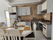 Louez cet appartement à Bab Sbaa. Surface de 120 m². Meublé