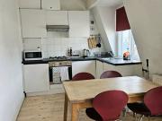 Lovely 1 Bedroom Flat with Balcony – Top Floor