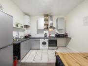 Lovely 2 bed flat in Fulham with no deposit!