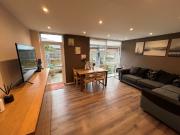 Lovely 3 Bed House With Garden