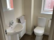 Lovely 3 bed mid terraced House + Garage to Let in...
