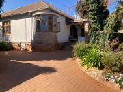 lovely 3 bedroom family home with fl.