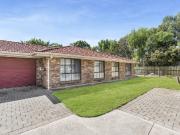 Lovely 3 Bedroom Homette!