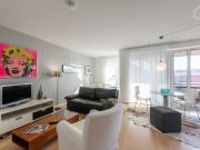 Lovely and bright apartment in central location in...