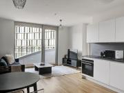 Lovely Favoriten 1BR w/ Gym & Elevator, steps to Metro,...