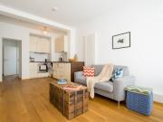 Lovely furnished apartment in an old building in...