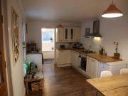 Lovely garden flat with big kitchen/diner
