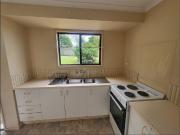 Lovely LOWSET family home in a perfect location!