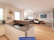 Top aufgeteilte 4 Zimmer Wohnung mit Balkon, Tiefgarage...