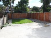 Lovely New Garden Studio Flat in NW10 near tube, buses,...
