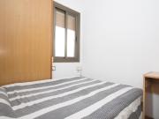 Lovely single bedroom close to Bac de Roda metro station