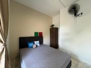 LOW DEPOSITComman Room walking distance to CIQ at Johor...