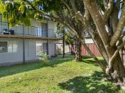 Low Maintenance 2 Bedroom Ground Floor Unit with Long...