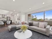 Low Maintenance Apartment with Lift Access!