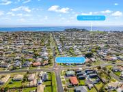 Low Maintenance Easy Living Close to Town