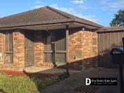 Low Maintenance Living in the Heart of Cranbourne!